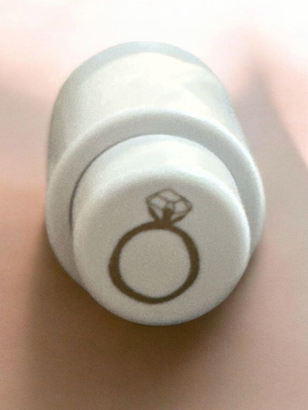 White 'Grounded in Love' vacuum wine stopper with Red Heart Accent
1298 - Picture 2 of 5